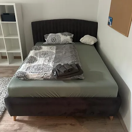 Schoenes 4 Betten Und 2 Schlafzimmer Vollausgestattet *