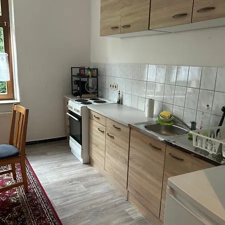 Daire Schoenes 4 Betten Und 2 Schlafzimmer Vollausgestattet Chemnitz