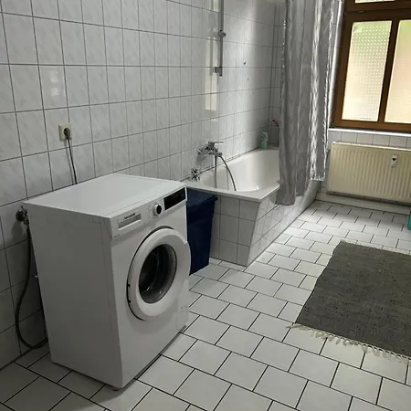 Schoenes 4 Betten Und 2 Schlafzimmer Vollausgestattet * Chemnitz